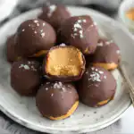 No-Bake Peanut Butter Chocolate Balls