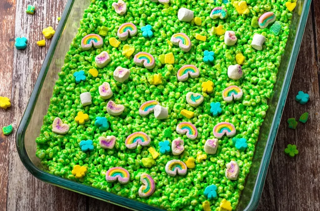 St. Patrick’s Day Lucky Charms Cereal Bars